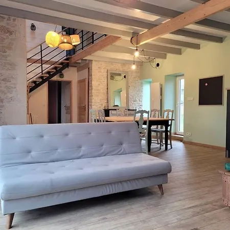 Maison Poitevine 9/10 Personnes 度假居